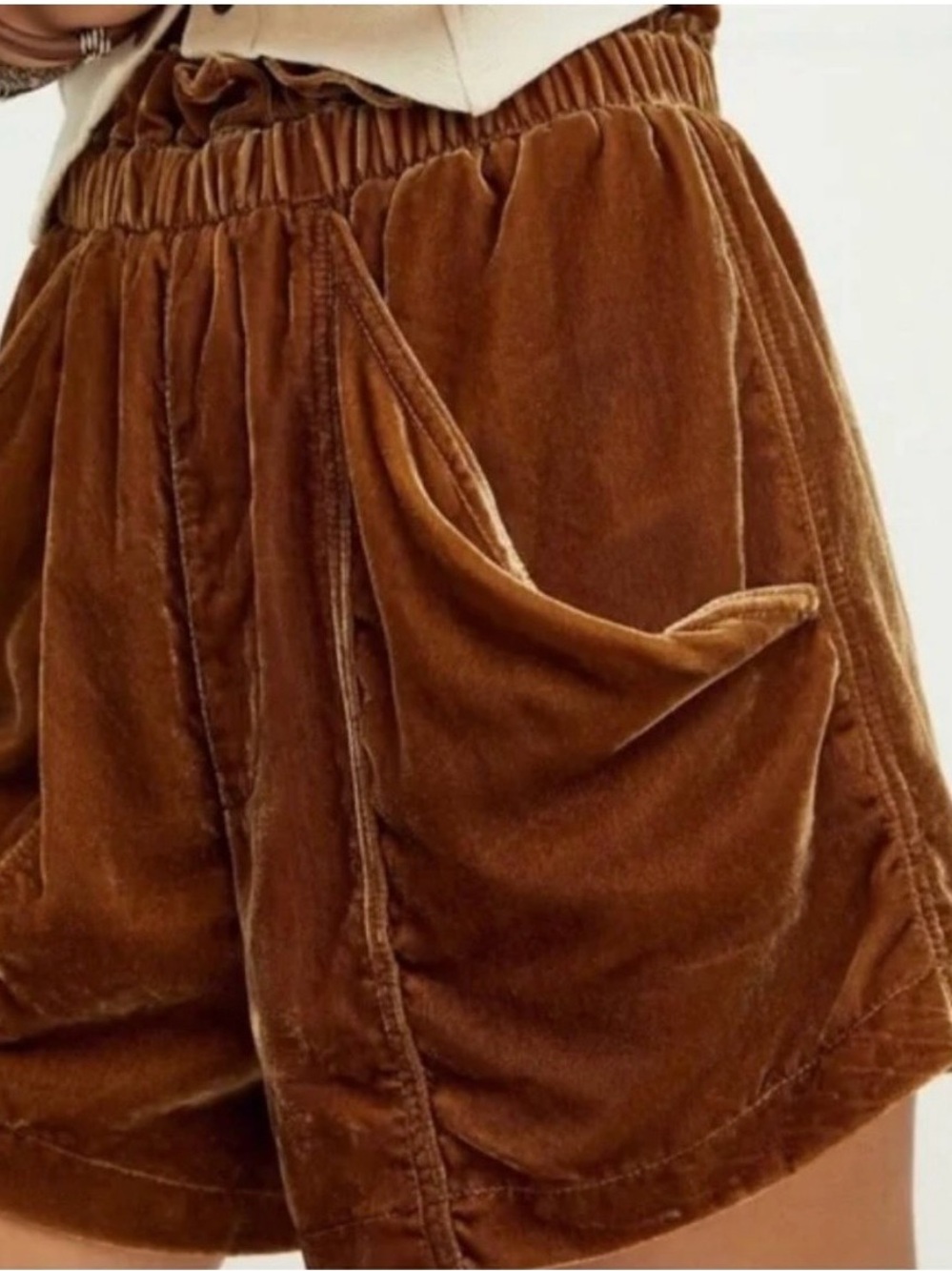 Free People At First Slight Faux Velvet Shorts Size Small in Camel